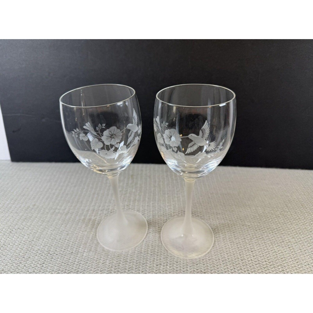 2 Avon Hummingbird 24% Lead Crystal Etched 7 3/8" Wine‎ Goblets Pair